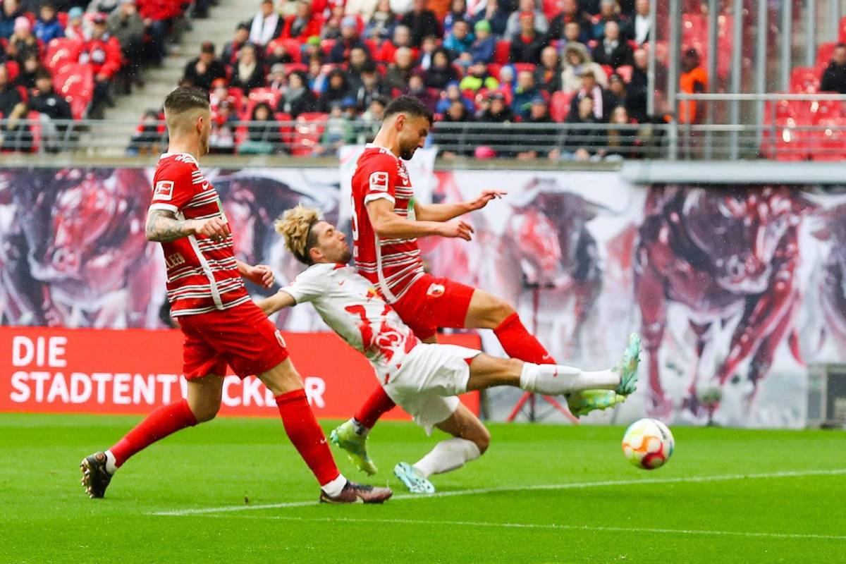 阿森纳客场大胜沃特福德,球队复苏迹象明显 阿森纳客场大胜沃特福德,球队复苏迹象明显