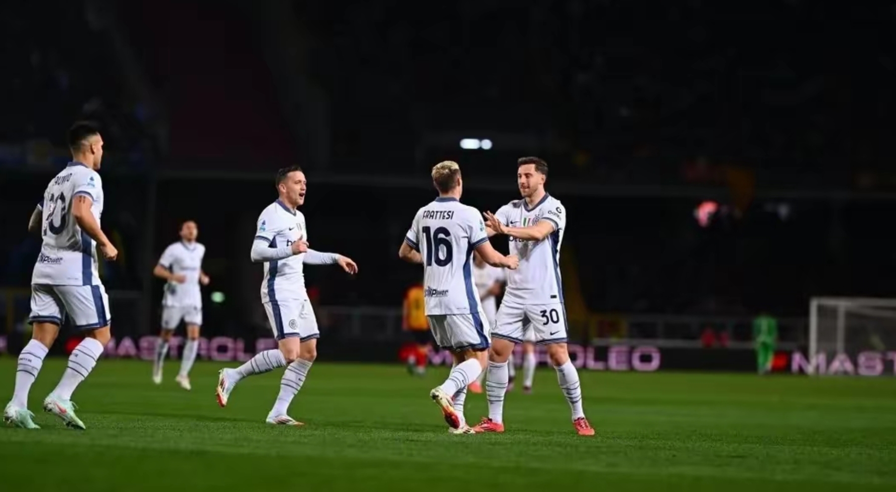 关于意甲球队士气高昂，冲锋在即的信息