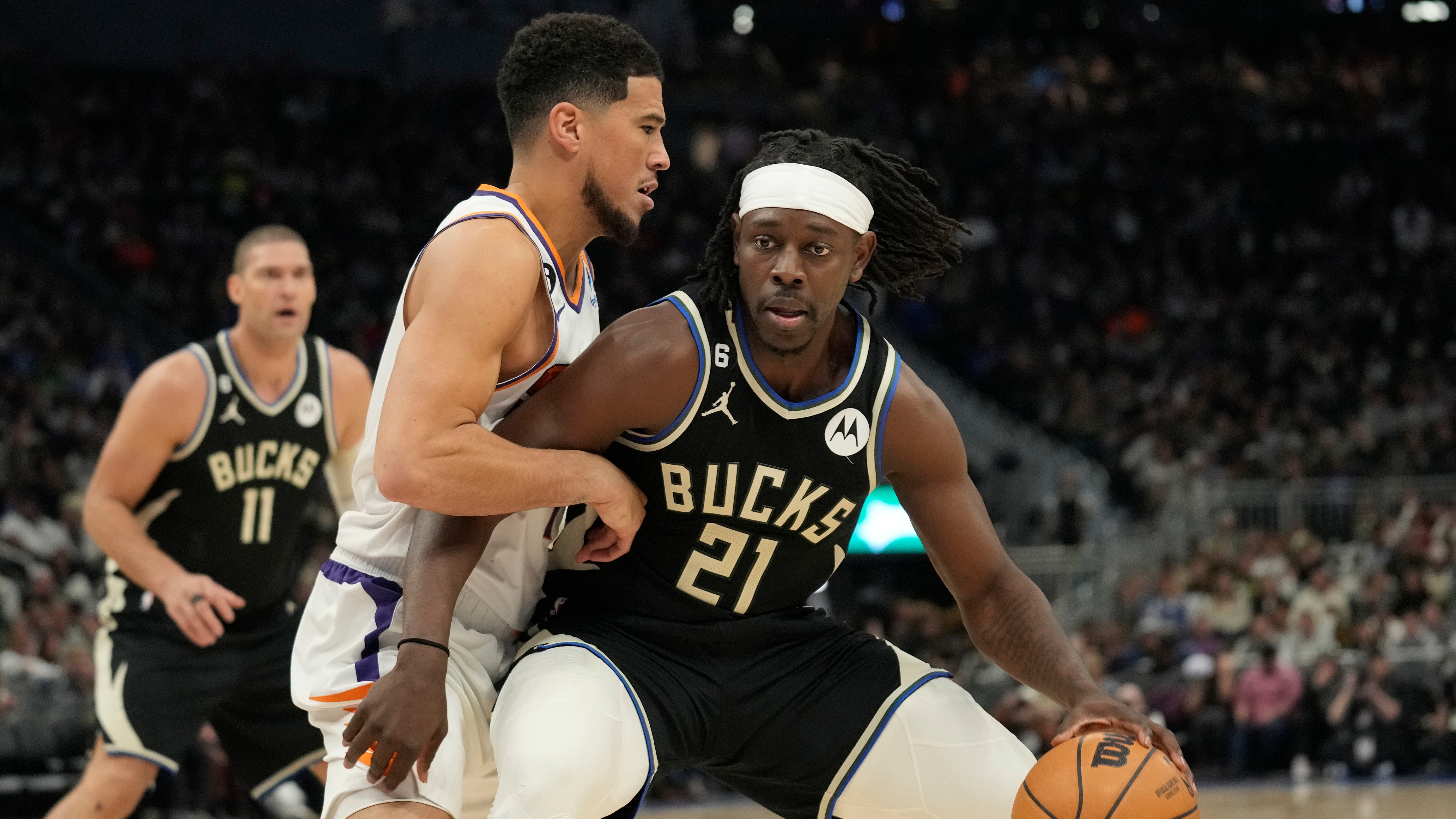 雄鹿主场击败热火，爵士豪取连胜