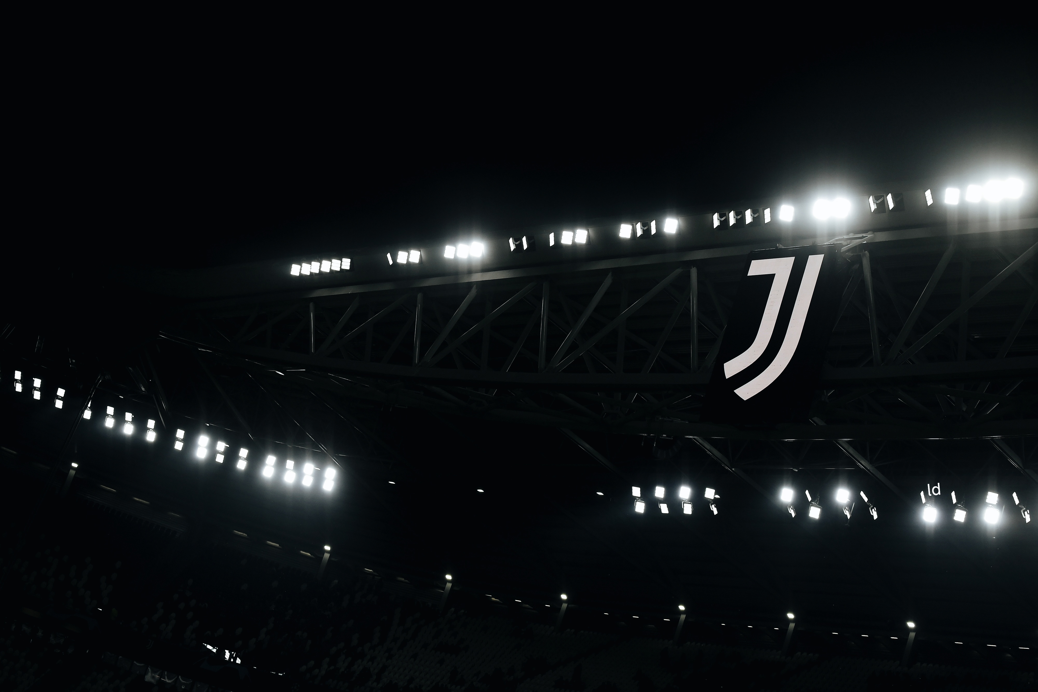 尤文图斯提前夺冠意甲夺冠悬念再度落幕