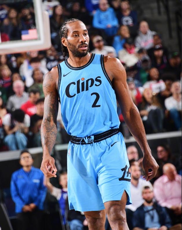 快船力克公牛,莱昂纳德全面发挥 快船力克公牛,莱昂纳德全面发挥