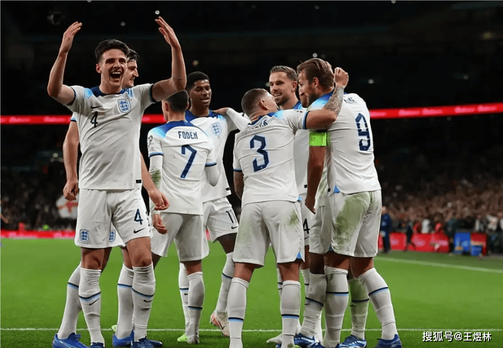 包含冰岛队智取澳大利亚，跻身欧国联八强的词条